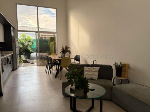 Alquiler de Casa en Río Oro de Piedades, Santa Ana. RAH 26-2010 en Piedades, Santa Ana, San José — $1,900