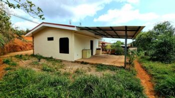 ENCANTADORA CASA DE 2 DORMITORIOS EN VENTA EN SANTA ELENA DE EL GENERAL en Cajón, Pérez Zeledón, San José — 25 000 000 ₡ - Foto 4 de 11