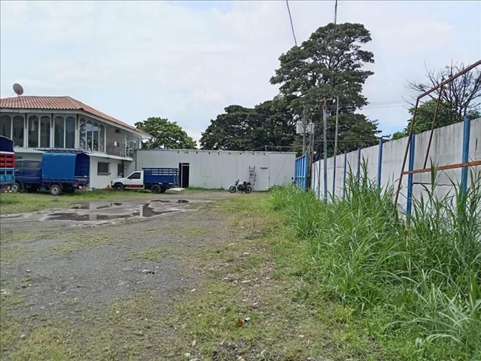 SE VENDE MEGA-PROPIEDAD EN LA VALENCIA DE HEREDIA. en Santo Domingo, Heredia — $600,000