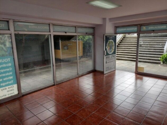 Local Comercial en Venta en Hospital, San José. RAH 24-636 in Hospital, San José — $95,000