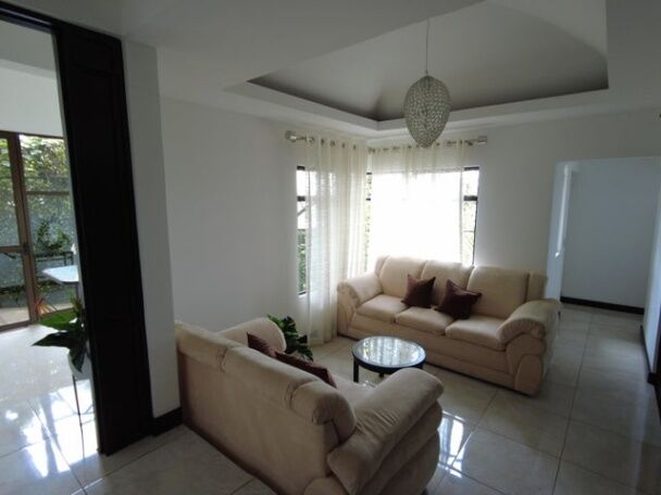 Venta de Casa en Paraíso de Cartago. RAH 25-379 in Paraíso, Cartago — ₡ 250 000 000