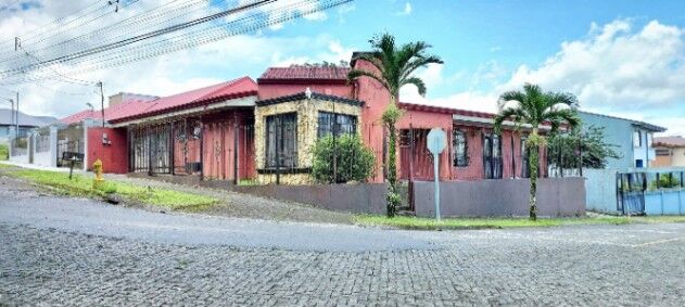 Venta de Casa en San Carlos de Alajuela. RAH 26-180 en Quesada, San Carlos, Alajuela — ₡ 135 000 000