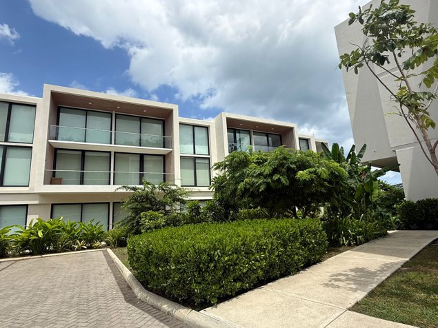 VENTA DE APARTAMENTO NUEVO DE PLAYA, GUANACASTE, NOSARA en Nosara, Nicoya, Guanacaste — $548,000