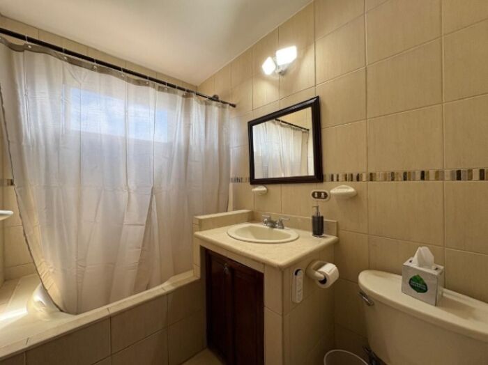 Casa amoblada en alquiler   26-1199 en Pozos, Santa Ana, San José — $1,850