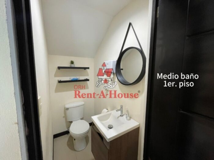 Venta casa en condominio con amplia zona verde y amenidades familiares #26-1911 GS en San Rafael Arriba, Desamparados, San José — $170,000