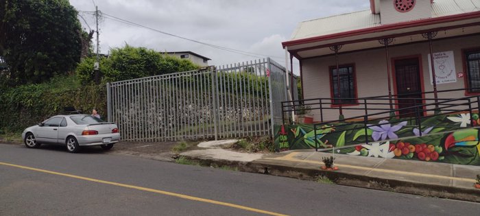VENTA DE CASA USO MIXTO, HEREDIA, MERCEDES NORTE en Mercedes, Heredia — ₡ 85 000 000 - Foto 3 de 20
