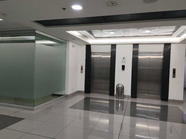Oficina Alquiler Santa Ana in Santa Ana, San José — $1,200