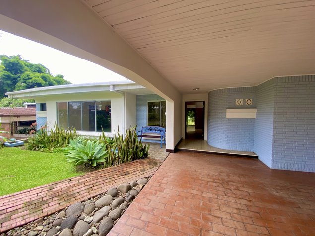 Venta Casa San Rafael, Escazú, Los Laureles - JB 1230 in San Rafael, Escazú, San José — $420,000 - Photo 3 of 31