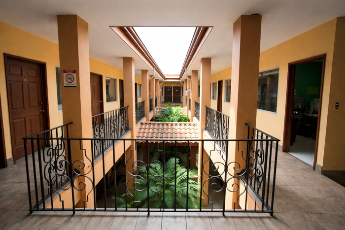Edificio con Potencial Hostal Airbnb Cerca de La Sabana y Paseo Colón en Pavas, San José — $750,000 - Foto 3 de 12