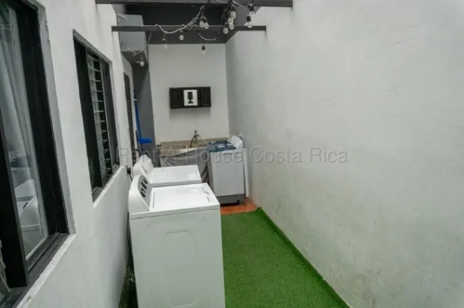 Venta de Edificio en Desamparados de Alajuela. RAH 26-2073 INVERSIÓN in Desamparados, Alajuela — ₡ 130 000 000 - Photo 2 of 15