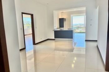Excelente Penthouse en Escazu in San Rafael, Escazú, San José — $622,000 - Photo 3 of 20