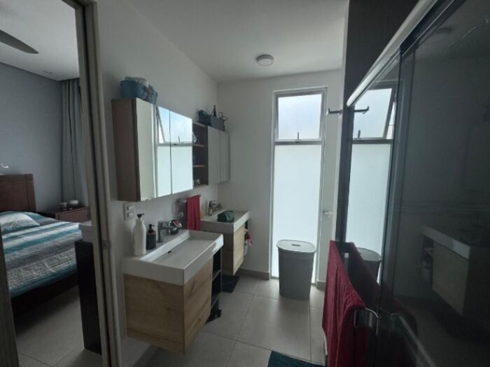 Venta de Casa en Santo Domingo de Heredia. RAH 25-1886 en Santo Tomás, Santo Domingo, Heredia — ₡ 135 000 000