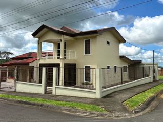 Residencia Moderna de 2 Plantas – Gamonales, Ciudad Quesada in Quesada, San Carlos, Alajuela — 89 000 000 ₡ - Photo 2 of 14