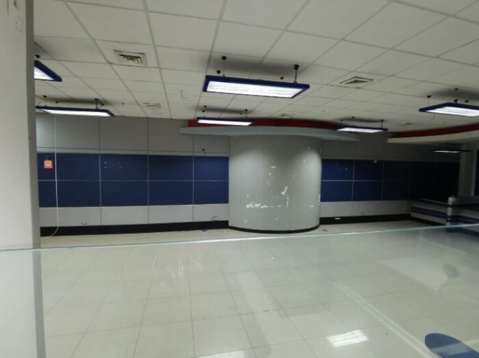 SE venden 2 locales comerciales en el MALL PASEO DE LAS FLORES in San Francisco, Heredia — $325,000