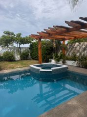 VENTA OPORTUNIDAD $289,000 FRENTE AL MAR CASA PLAYA TIVIVES VHPCV303 in San Juan Grande, Esparza, Puntarenas — $289,000 - Photo 4 of 24