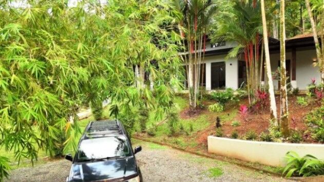 HERMOSA CASA EN VENTA | VISTA AL MAR, CALIDAD Y PRIVACIDAD . en Bahía Ballena, Osa, Puntarenas — $525,000