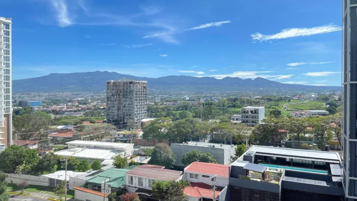 Venta de Apartamento Amueblado en Rohrmoser. RAH 27-320 en Pavas, San José — $239,000