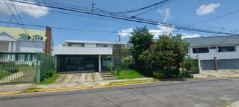 Se vende espaciosa casa con patio en mercedes San José 25-269 en Mercedes, Montes De Oca, San José — $310,000 - Foto 4 de 16