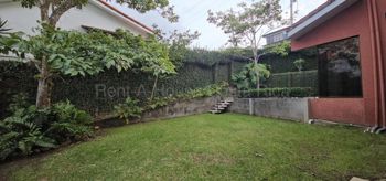Alquiler de Casa en San Rafael de Escazú. RAH 27-472 in San Rafael, Escazú, San José — $5,000 - Photo 5 of 17