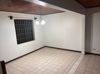 Residencia de dos plantas en venta | Corazón de Jesús, Ciudad Quesada en Quesada, San Carlos, Alajuela — 100 000 000 ₡ - Foto 3 de 11
