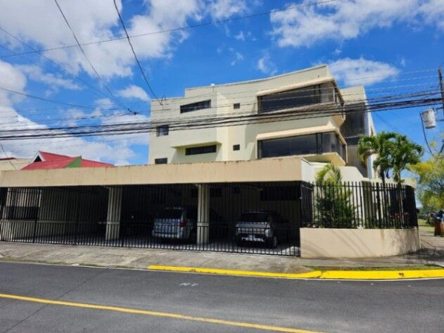 Venta de Apartamento en Curridabat, San José. en Curridabat, San José — $295,000