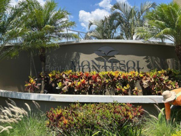 🏡 Apartamento en Pozos de Santa Ana  Estilo resort  26-1615  in Pozos, Santa Ana, San José — $255,000