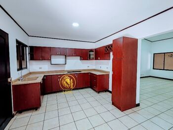 🏡 Hermosa Casa en Residencial Privado – Tres Ríos, Cartago en Tres Ríos, La Unión, Cartago — 110 000 000 ₡ - Foto 5 de 30
