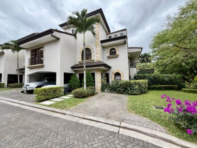 Venta de Casa en San Rafael de Escazú. RAH 26-1338 en San Rafael, Escazú, San José — $595,000