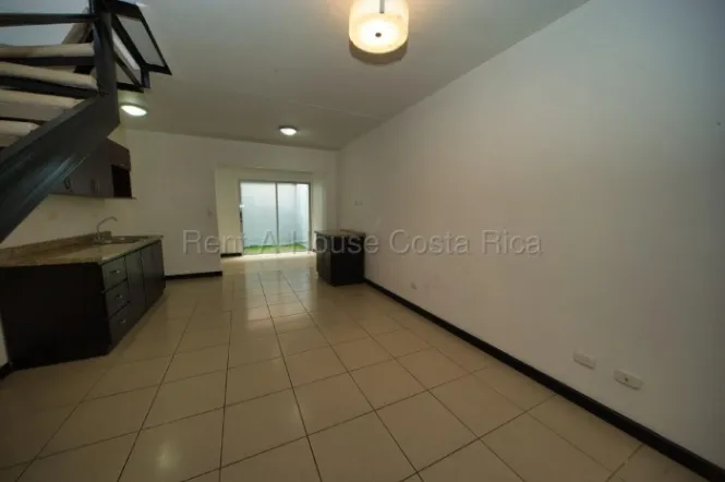 Venta de Casa en San Pablo de Heredia 16-1655 in San Pablo, Heredia — $110,000 - Photo 2 of 10