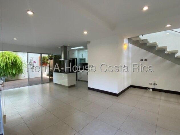 Alquiler de Casa en Santa Ana-Piedades. RAH 26-1471 en Piedades, Santa Ana, San José — $2,100