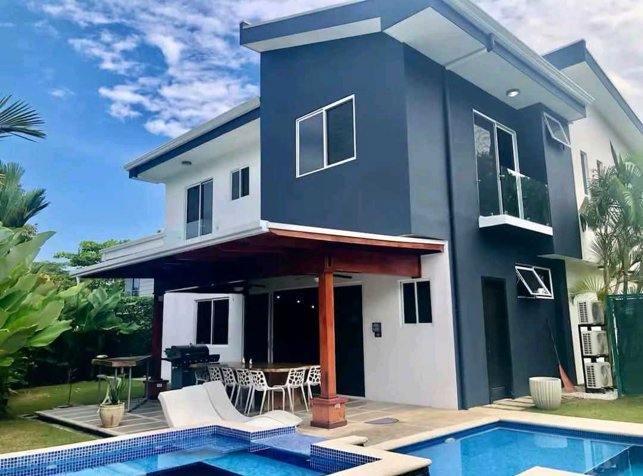 Hermosa Casa de Playa en Punta Leona en Tárcoles, Garabito, Puntarenas — $650,000 - Foto 2 de 20