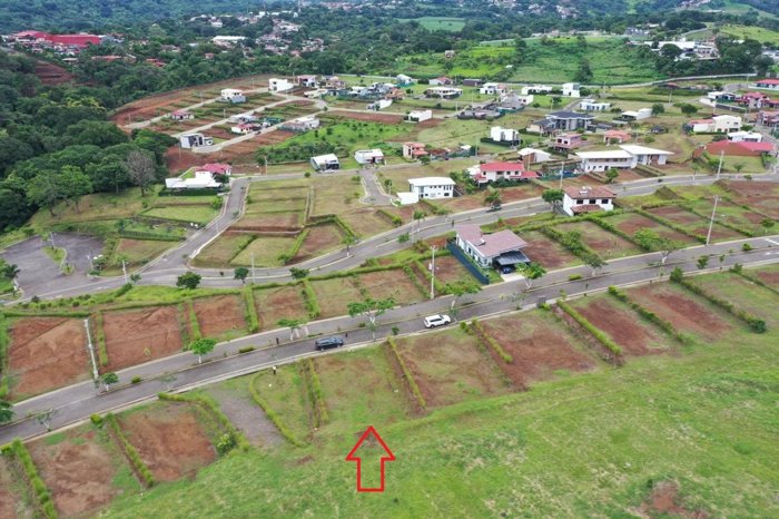 Lote en condominio en Grecia ** 2132 in Puente De Piedra, Grecia, Alajuela — ₡ 44 000 000