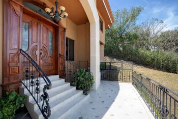 Residencia Panorámica de Lujo en Villa Real – Santa Ana in Pozos, Santa Ana, San José — $1,299,000 - Photo 2 of 23