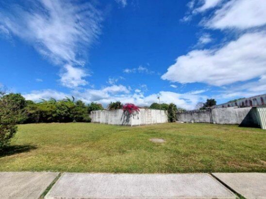 Se vende lote plano de 648m2 en Desamparados Alajuela 25-1445 en Desamparados, Alajuela — $127,000