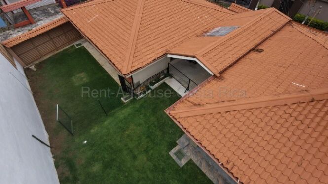 CASA EN VENTA EN ALAJUELA en San José, Alajuela — $468,000