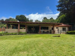 CASA RESIDENCIAL EL CASTILLO in Ángeles, San Rafael, Heredia — $555,000 - Photo 4 of 26