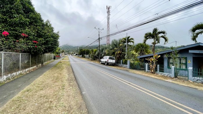 SE VENDE LOTE CON CASA EN ZARAGOZA, PALMARES in Zaragoza, Palmares, Alajuela — $586,000 - Photo 3 of 42