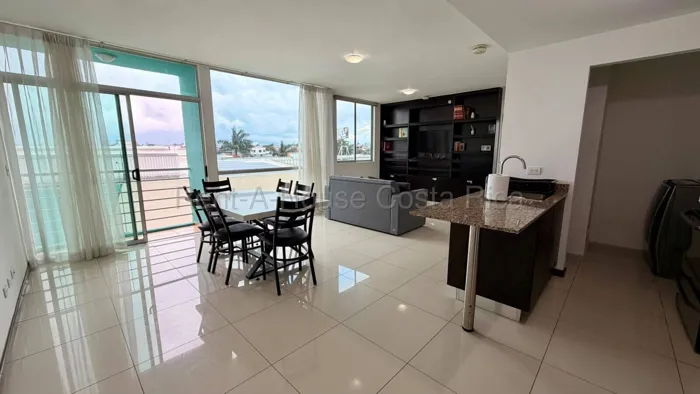 Apartamento en venta en Hatillo en Hatillo, San José — $140,000 - Foto 2 de 10