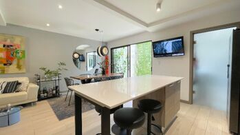 Venta de Casa en San Antonio de Escazú. RAH 26-774 in San Antonio, Escazú, San José — $230,000 - Photo 4 of 20