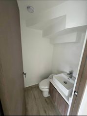 Lindo apartamento en alquiler en San Rafael, Escazú, San José — $1,700 - Foto 3 de 7