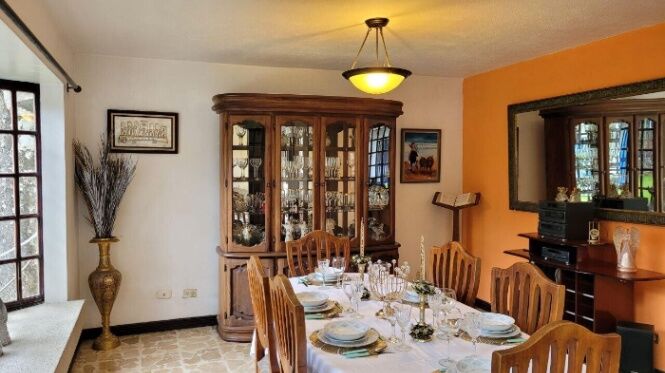 Venta de casa con uso de suelo Mixto en Altamonte Curridabat in Granadilla, Curridabat, San José — ₡ 175 000 000