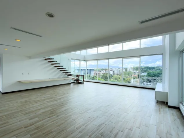 Venta de Apartamento Penthouse en San Rafael de Escazú in San Rafael, Escazú, San José — $899,000 - Photo 2 of 26