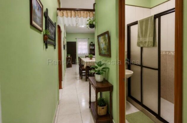 Venta de Casa en Paraíso de Cartago. RAH 26-2158 INVERSIÓN in Paraíso, Cartago — $162,820