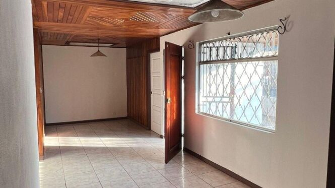 Venta de Casa en Tirráses de Curridabat. RAH 25-2004 en Tirrases, Curridabat, San José — ₡ 71 000 000