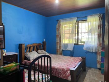 Venta de Acogedora Casa en Grecia / Mls. 26-696 OFC JB en Puente De Piedra, Grecia, Alajuela — $360,000 - Foto 5 de 8