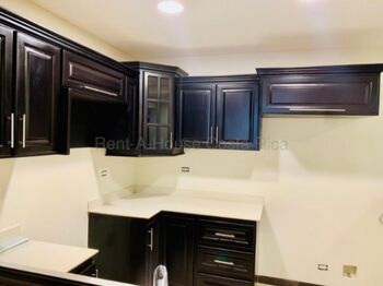 Venta de Casa con 2 Apartamentos en San Diego, La Unión. RAH 27-78 PRECIO REBAJADO en San Diego, La Unión, Cartago — 137 000 000 ₡ - Foto 4 de 6