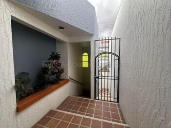 Se vende casa en San Vicente Moravia 27-9 in San Vicente, Moravia, San José — 162 500 000 ₡ - Photo 5 of 24