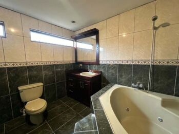 CASA TIBÁS CON AMPLIO JARDÍN  en Anselmo Llorente, Tibás, San José — 260 000 000 ₡ - Foto 4 de 12