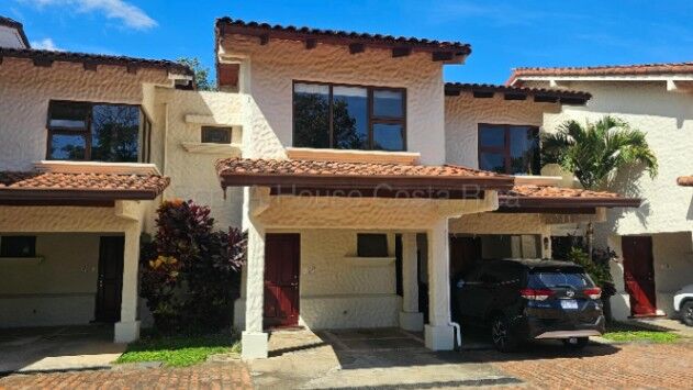  Casa en Alquiler – Condominio Vista Verde, Cariari  26-1810 in Ulloa, Heredia — $1,550