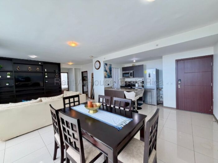 Alquiler apartamento amueblado piso alto con balcón y amenidades #26-1763 GS in Alajuelita, San José — $1,200